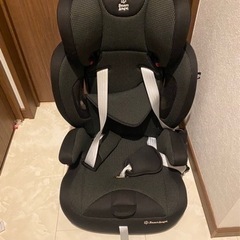 チャイルドシート　黒