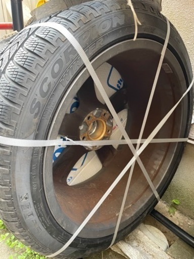 アウディ A7 スタッドレスセット ピレリ　ウインタースコーピオン 255/40 R19  WSP 
