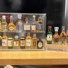 ウイスキーミニボトルセットの画像