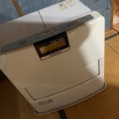 ファンヒーター　　
