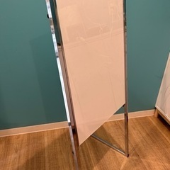 ポスタースタンドの画像