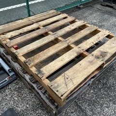 パレット120×100センチ差し上げます！