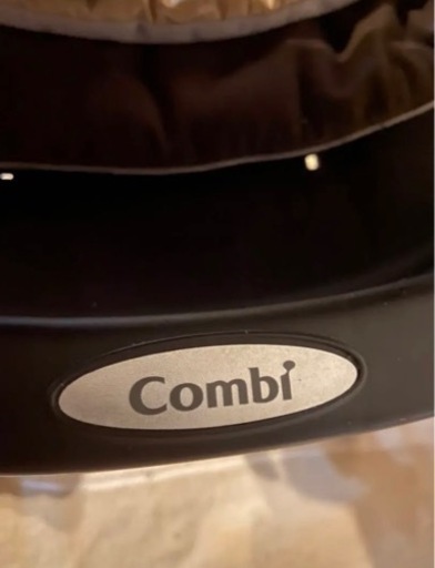 combi電動ハイローチェア   ドーナツ枕は無料おまけ！