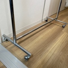 2段式ハンガーラックの画像