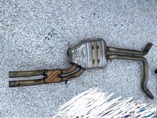 アウディ  A7 純正マフラー