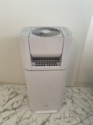 アイリスオーヤマ除湿機　サーキュレーター