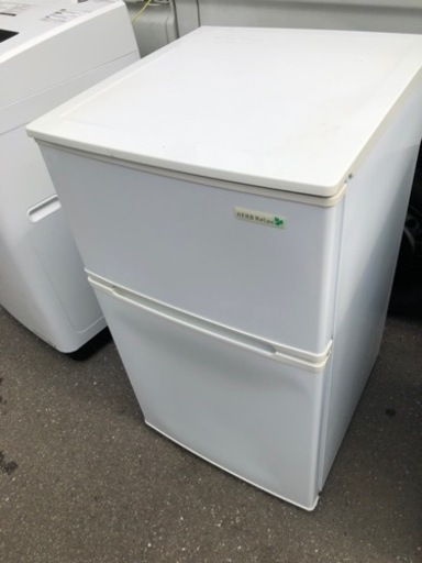 配送可能　HERBRelax　YRZ-C09B1　ヤマダ電機オリジナル　直冷式冷蔵庫　(90L)