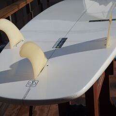THREEWEATHER　スリーウェザー　EGG　6.6ｆ　超浮力　51L　美品　フィン　ケース付きの画像