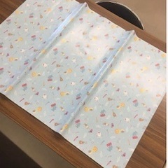 ラッピング　包装紙　108.5×75㎝　45枚