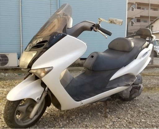 YAMAHAマジェスティ125部品取りにどうぞ