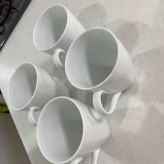 白コップ4つセット　の画像
