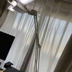 超美品！卓上ライト　KOIZUMIの画像