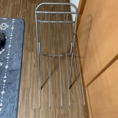 折り畳み式バスタオルハンガーの画像