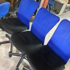 [オフィスチェアブルー]リサイクルショップヘルプの画像