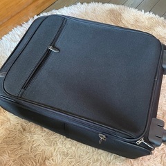 キャリーケース 黒 スーツケースの画像
