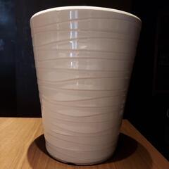 ガーデニング 鉢植え 植木鉢 陶器の画像
