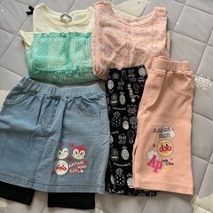 トップス〜ボトムス迄色々セットでの画像