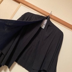 theoryの黒の上着の画像