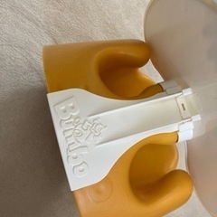 【あげます】バンボ ベビーチェア テーブルつき 黄色 マーガレット ベルトつき の画像