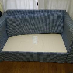 古いですがIKEAのソファーベッド