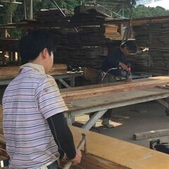 【賞与年2回】学校や病院を一緒に作りませんか？《型枠大工/経験者》