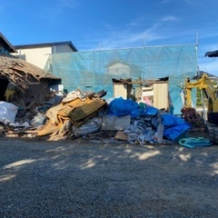 ゴミ屋敷，火事現場，事故現場撤去解体 − 佐賀県