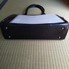 リクルートバックの画像