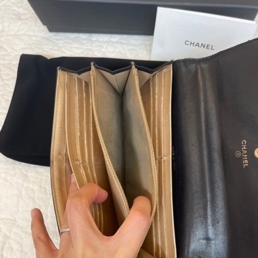 シャネル長財布　箱＆袋あり