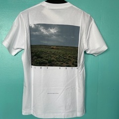 【値下げ！未使用タグ付】ユニクロ✖️写真家　アレック　ソス　コラボ白Ｔシャツの画像