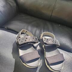 ●美品●OR  KIDSのサンダル　17cmの画像
