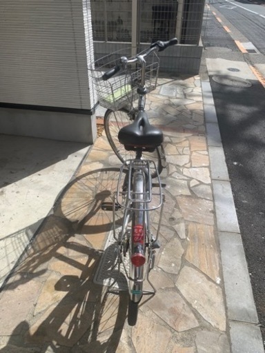 シルバー自転車　3ギアです、