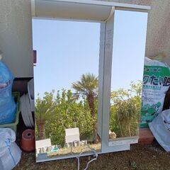 洗面台の鏡部分