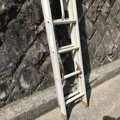 二段梯子　アルミの画像
