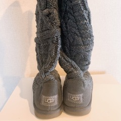 希少！UGG ニットロングブーツの画像