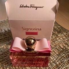 フェラガモ　シニョリーナ　オーデパルファムの画像