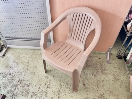 Siesta  ガーデンチェア プラスチック椅子 バーベキューなどに ベージュ系 Used