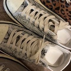 スニーカー3点の画像