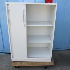 引違い書庫　ホワイト　鍵あり　コクヨ製エディア　BWUH-HD358SAW 引違い書庫 ホワイト 鍵あり コクヨ製エディア BWUH-HD358SAW