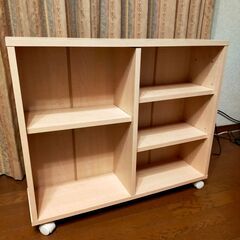 キャスター付き本箱