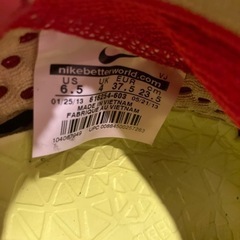 美品　NIKE シューズ　ランニング　23.5の画像