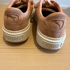 プーマ　スウェードスニーカー　ピンク　23.5の画像