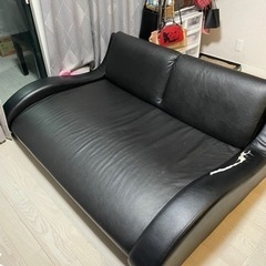 ソファを3000円お支払いするので引き取ってくれる方募集！！