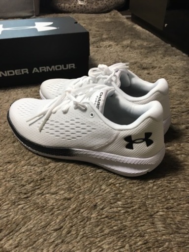 アンダーアーマー UNDER ARMOUR UAチャージド パスート 27㎝