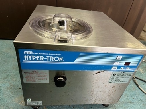 アイスクリームメーカー