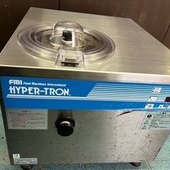 アイスクリームメーカー