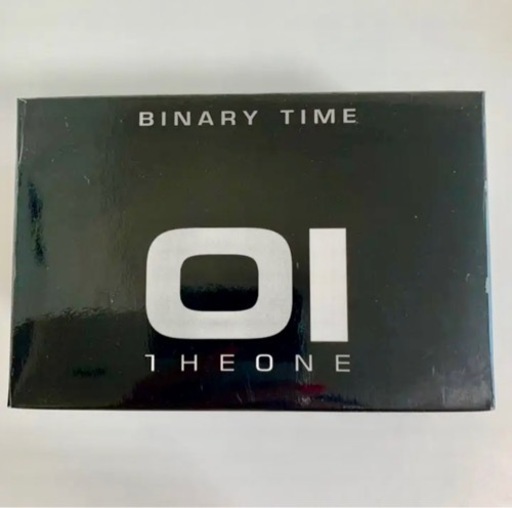 01 the one 腕時計