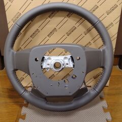 【2023年1月納車 新車外し】☆ランクル150プラド後期 純正ハンドル ステアリング 本革 内装ベージュ用の画像