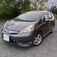 ホンダ フィットシャトル ハイブリットです。
これからの季節にア...