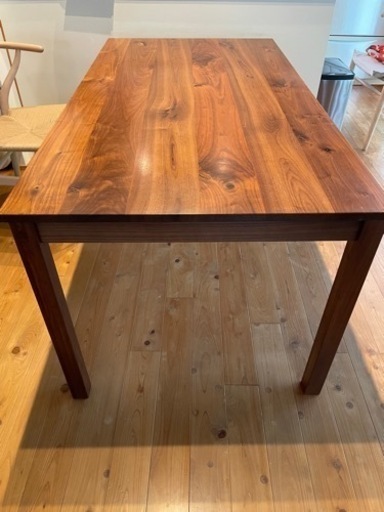 決まりました！国産　ダイニングテーブル　北欧　木製　無垢　ウォールナット　150 80 70