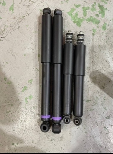 ハイエース　純正ショック